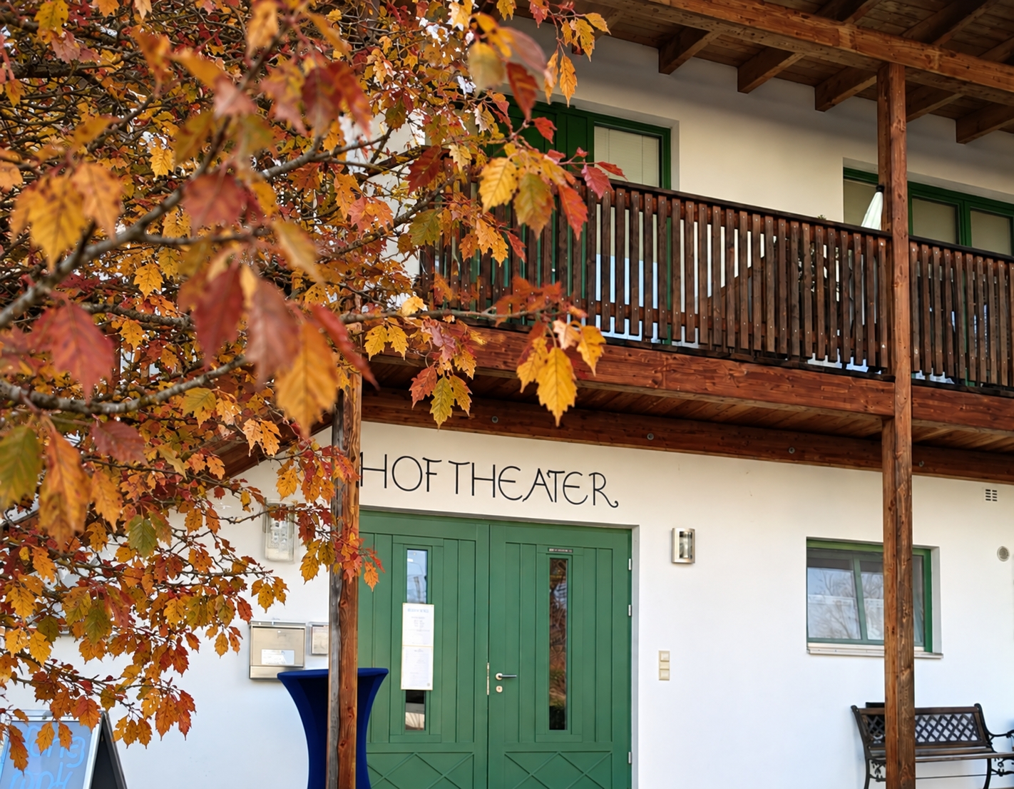 Hoftheater im Herbst