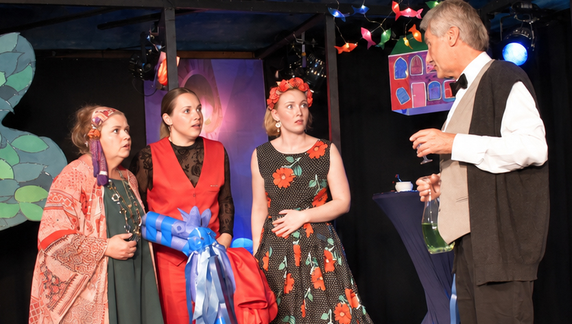 Fisch zu viert im Hoftheater Bergkirchen