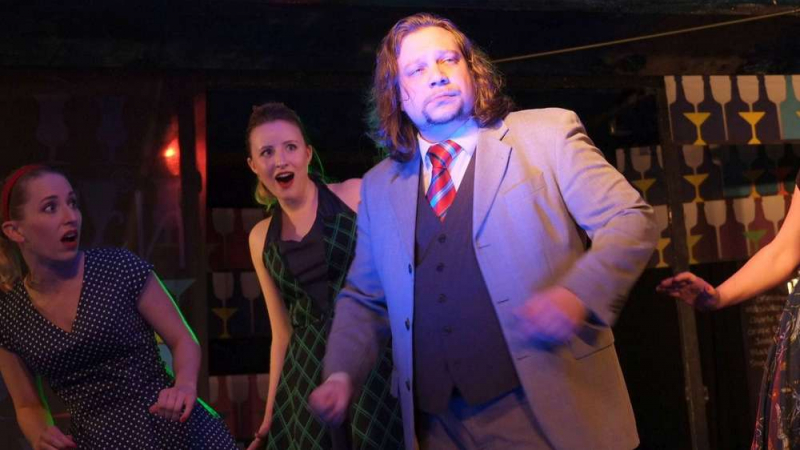 In der Milchbar, Revue im Hoftheater-Bergkirchen