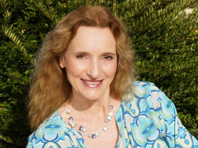 Annette Thomas