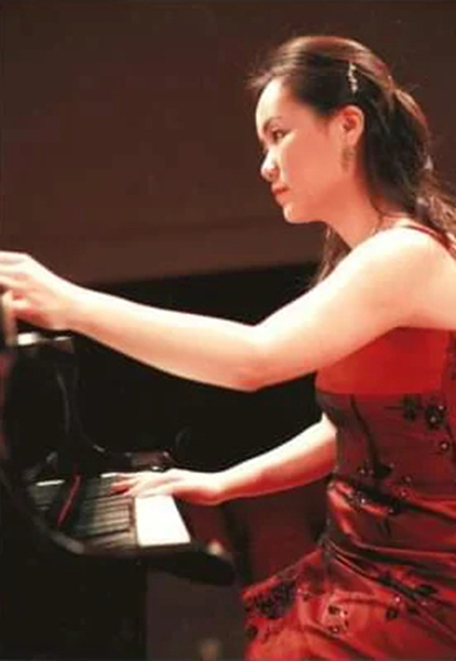 Anna Winkler-Nam - Pianistin am Hoftheater-Bergkirchen
